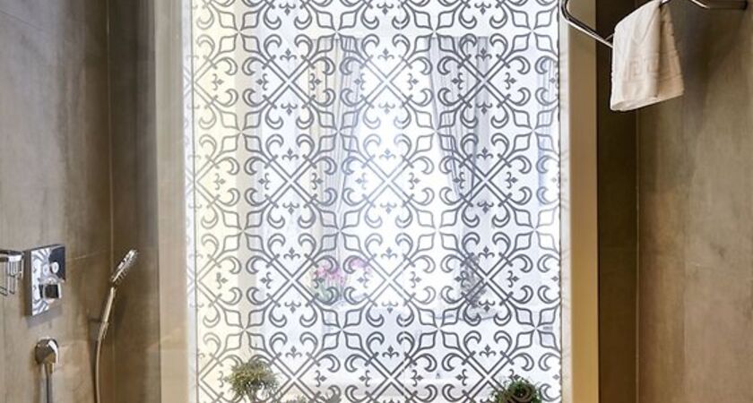 Mirrors Hotel