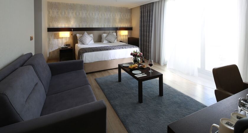 Port Bosphorus Hotel