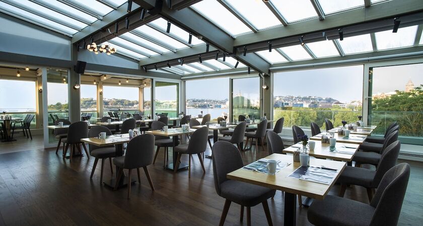 Port Bosphorus Hotel