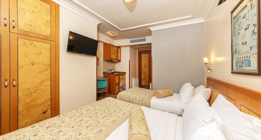 Santa Ottoman Hotel