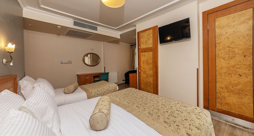 Santa Ottoman Hotel