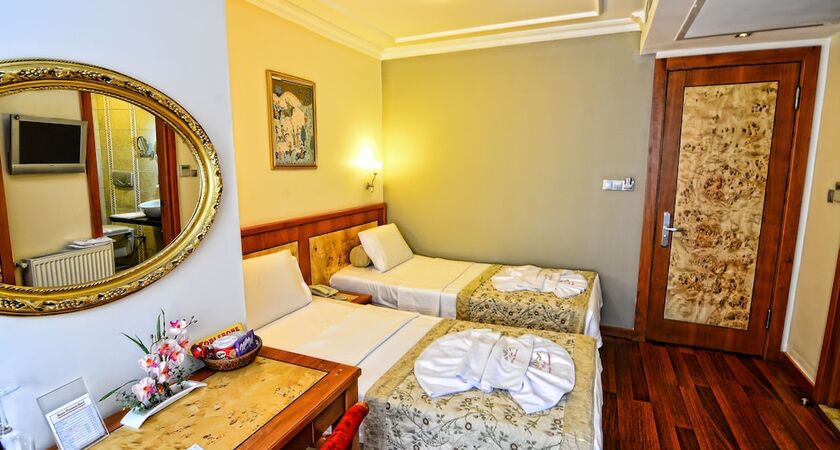 Santa Ottoman Hotel