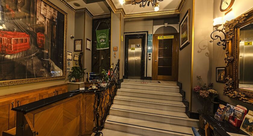 Santa Ottoman Hotel
