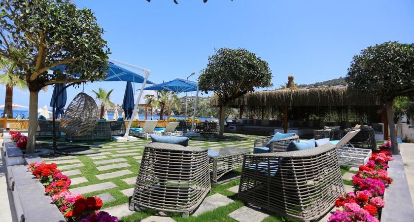 Casa Ja Voi - Hotel & Residence