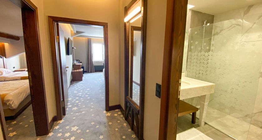 Grand Kartal Hotel