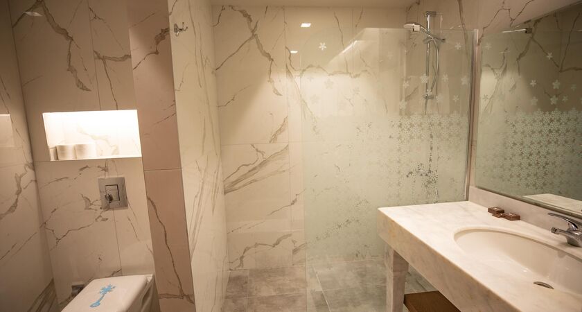 Grand Kartal Hotel