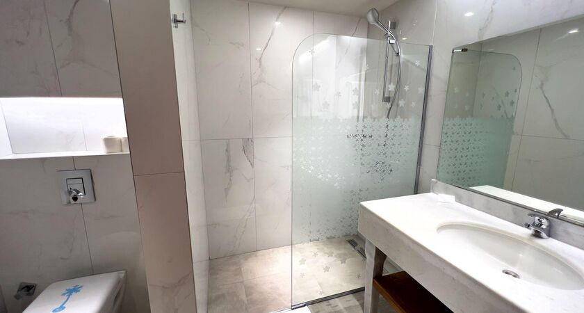 Grand Kartal Hotel