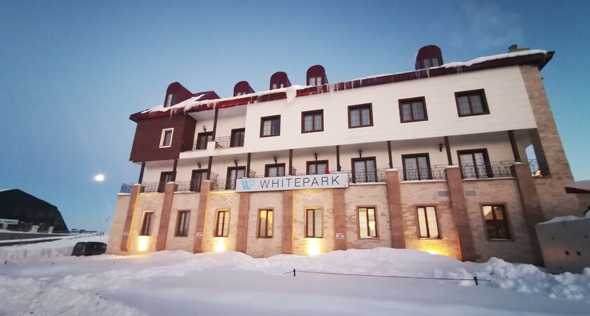 White Park Otel