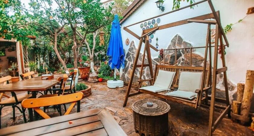 Hadrianus Hotel