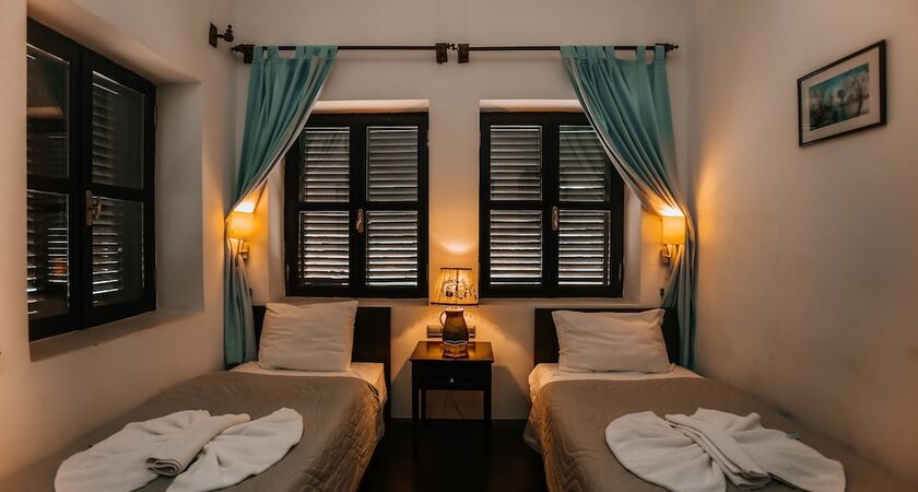 Hadrianus Hotel