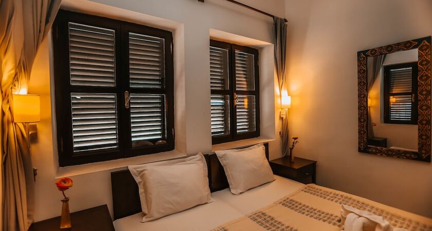 Hadrianus Hotel