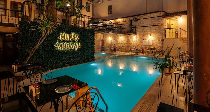 Mediterra Art Hotel