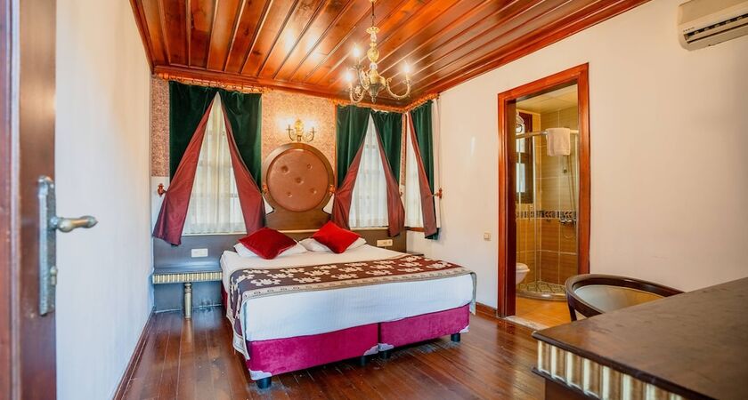 Mediterra Art Hotel