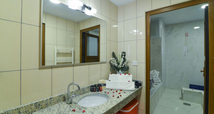 Grand Ozgul Thermal Holiday Village