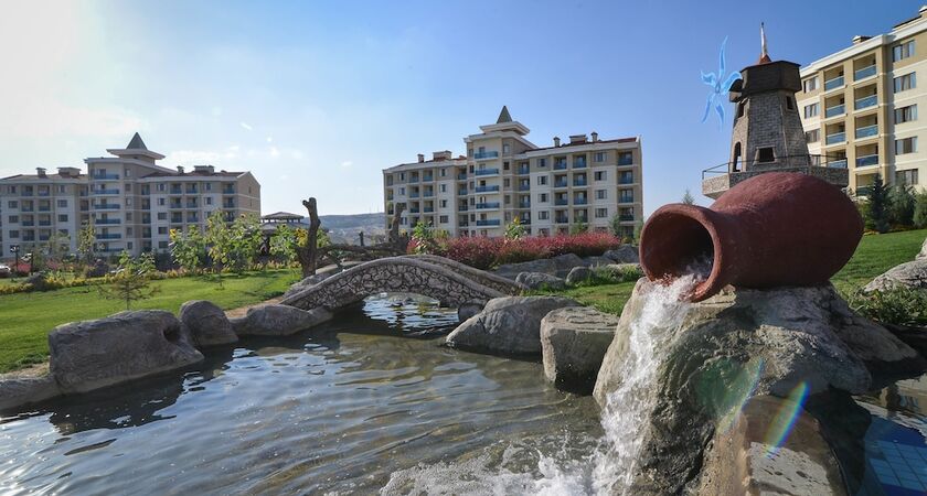 Grand Ozgul Thermal Holiday Village