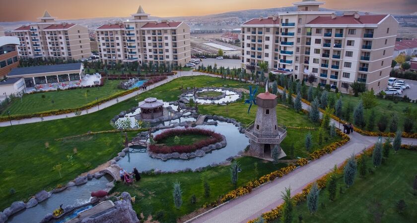 Grand Ozgul Thermal Holiday Village