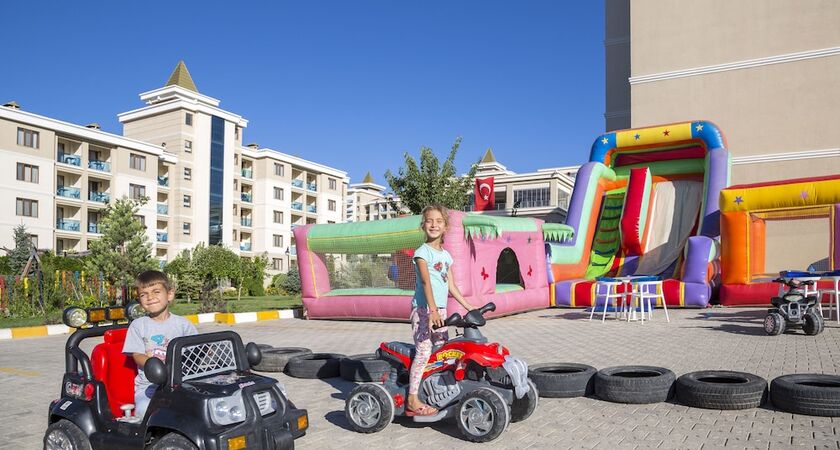 Grand Ozgul Thermal Holiday Village