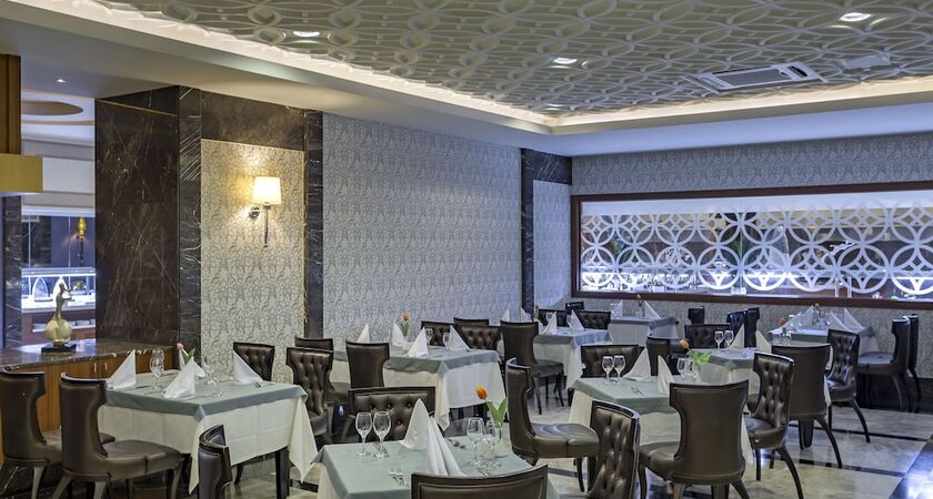 Royal Holiday Palace- All Inclusive