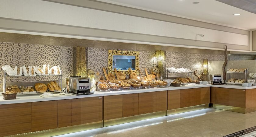 Royal Holiday Palace- All Inclusive