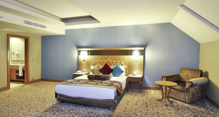 Royal Holiday Palace- All Inclusive