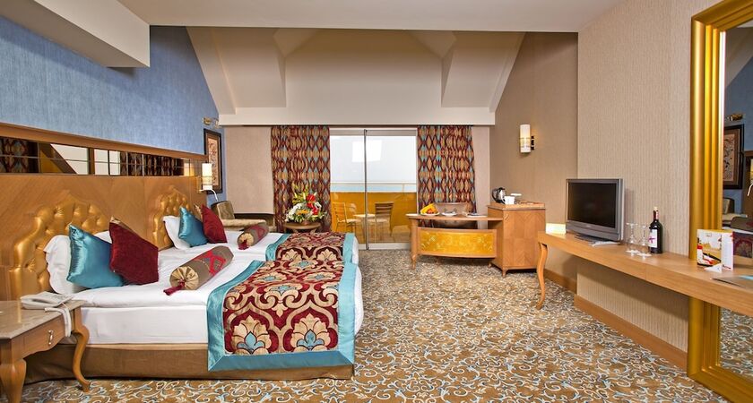 Royal Holiday Palace- All Inclusive