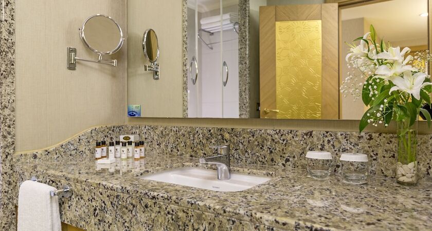 Royal Holiday Palace- All Inclusive