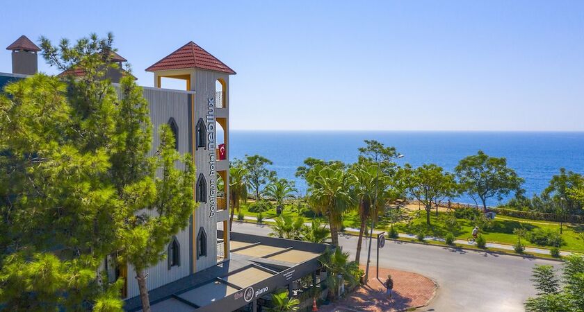 Nebilux Hotel