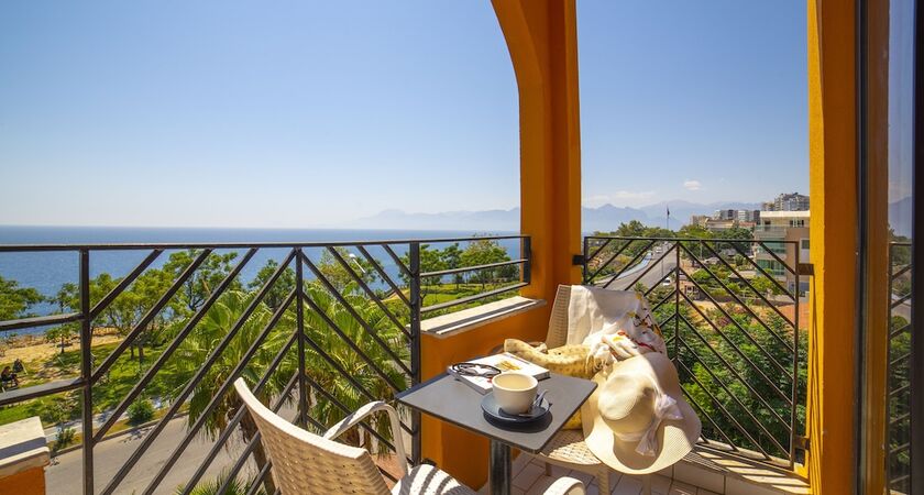 Nebilux Hotel