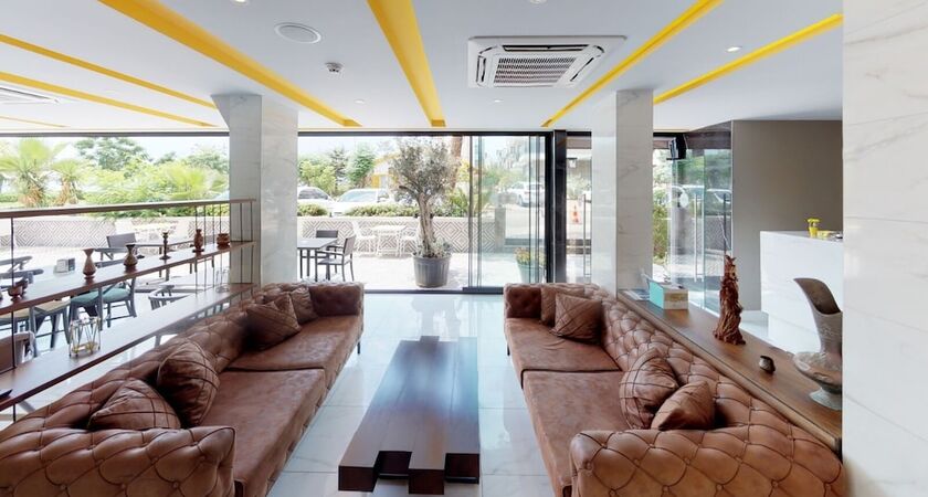 Nebilux Hotel