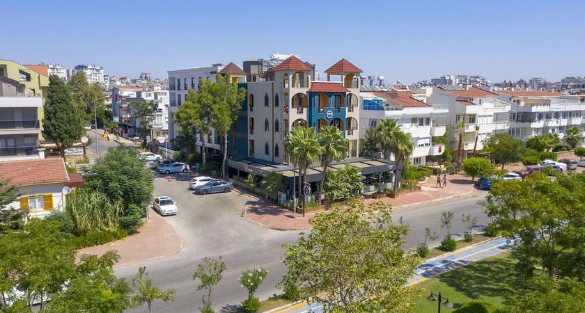 Nebilux Hotel