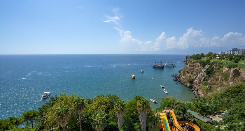 Nazar Beach City & Resort Hotel