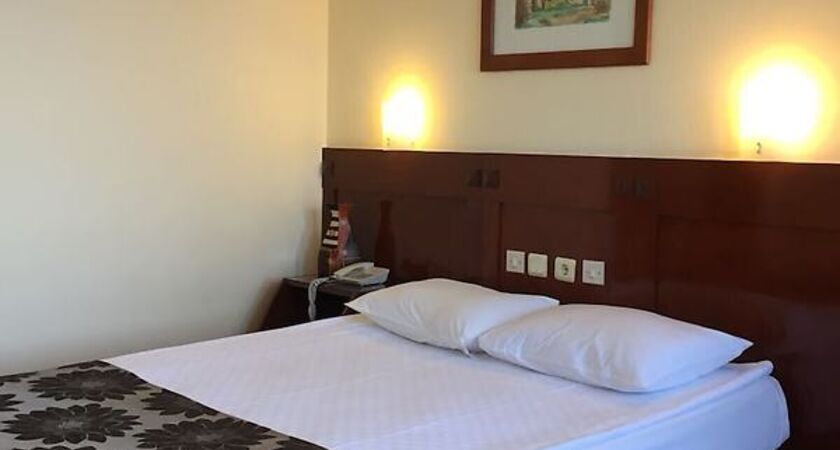 Nazar Beach City & Resort Hotel