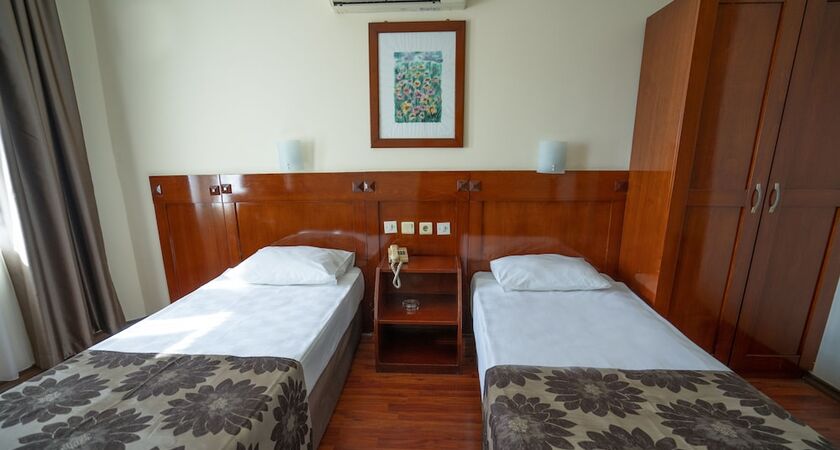 Nazar Beach City & Resort Hotel