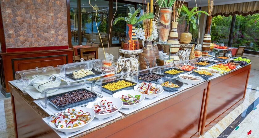 Nazar Beach City & Resort Hotel
