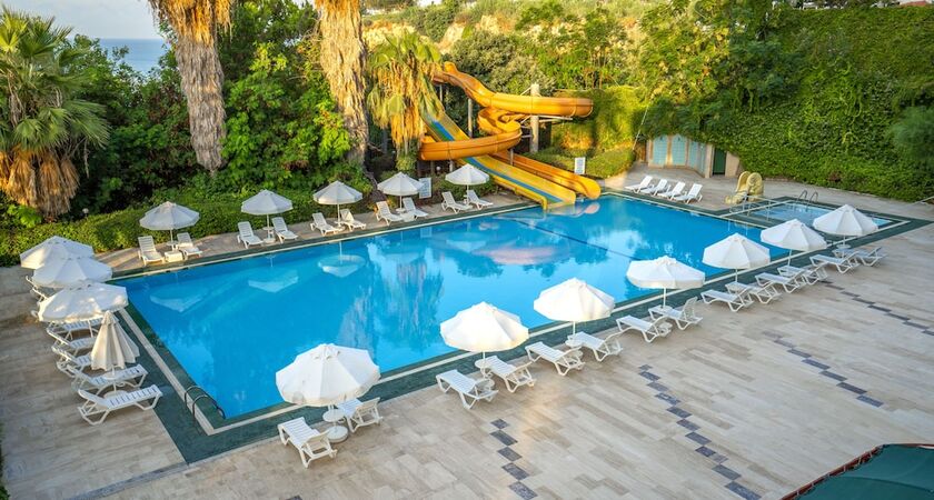Nazar Beach City & Resort Hotel