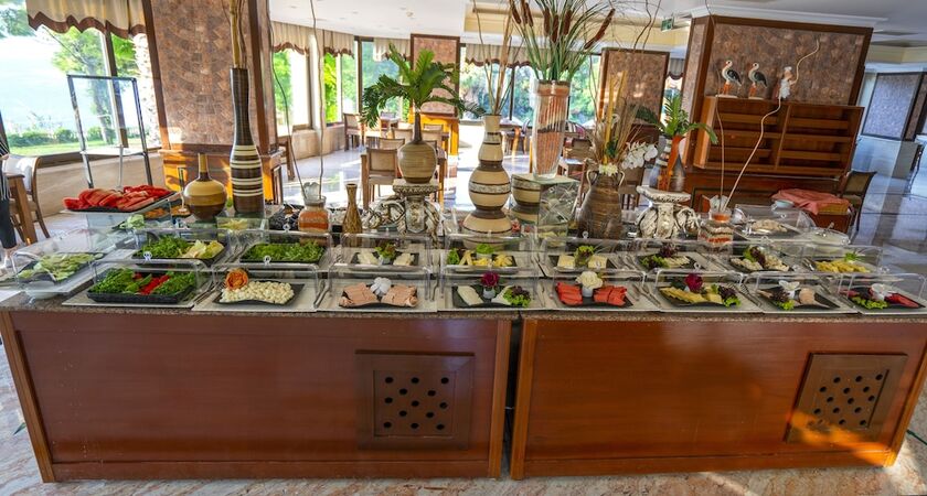 Nazar Beach City & Resort Hotel