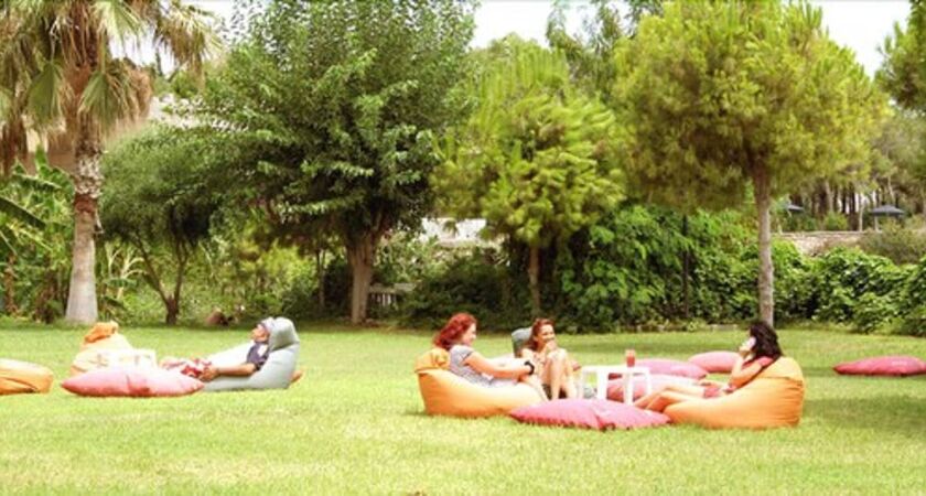 Nazar Beach City & Resort Hotel
