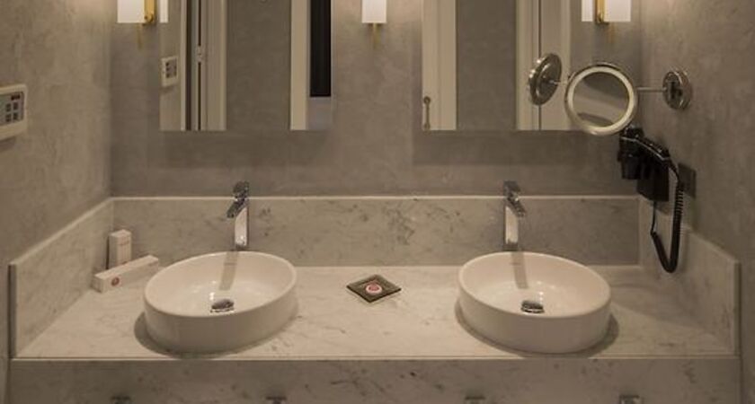 Lara Barut Collection - All Inclusive