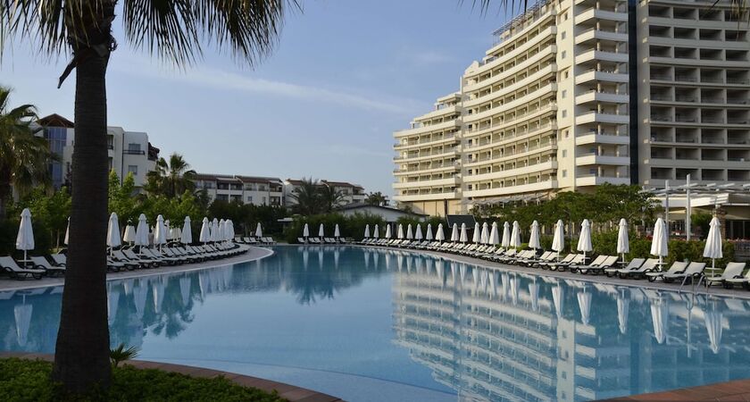 Lara Barut Collection - All Inclusive