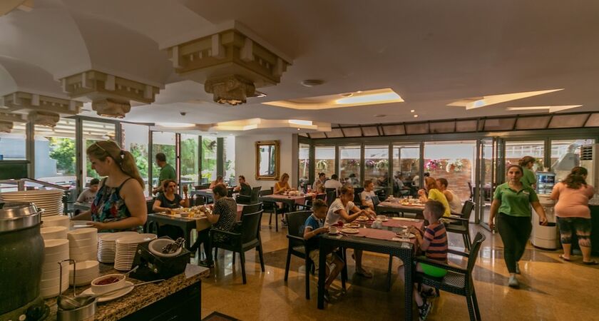 Lara Park Hotel
