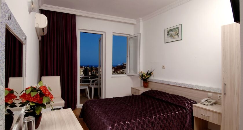 Lara Diamond Hotel