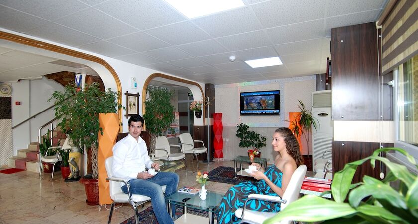 Lara Diamond Hotel