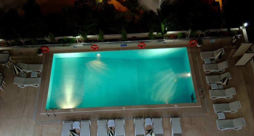 Lara Diamond Hotel