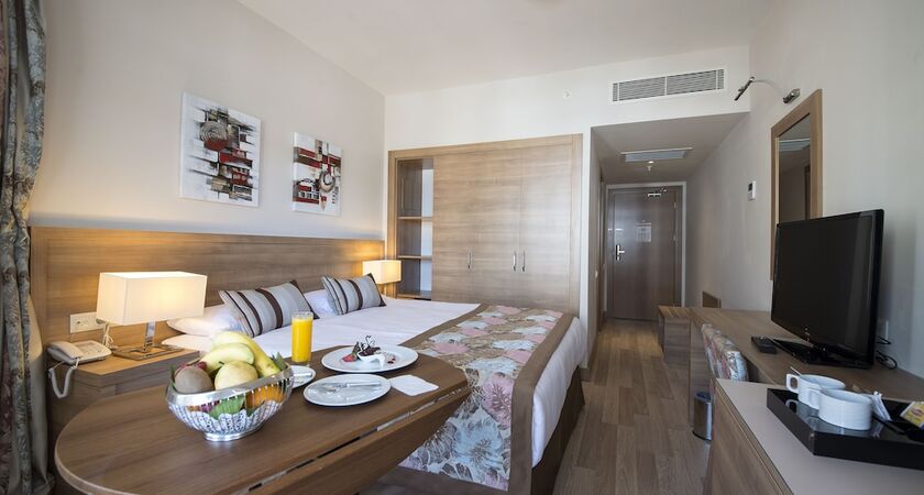 Ramada Resort by Wyndham Lara