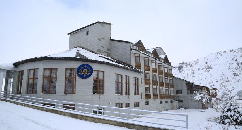 West Davraz Hotel