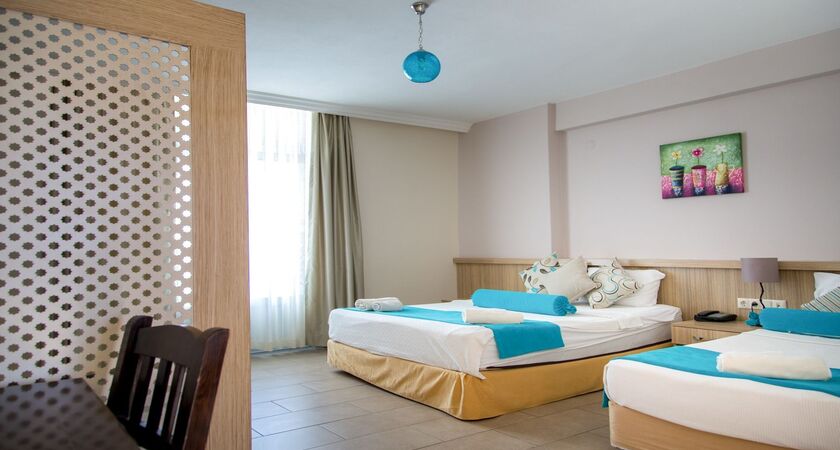 Ponz Hotel Kuşadası