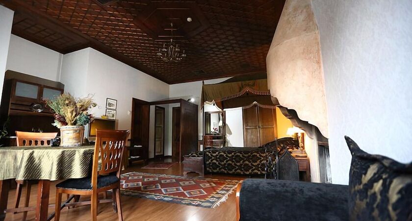 Otantik Club Hotel