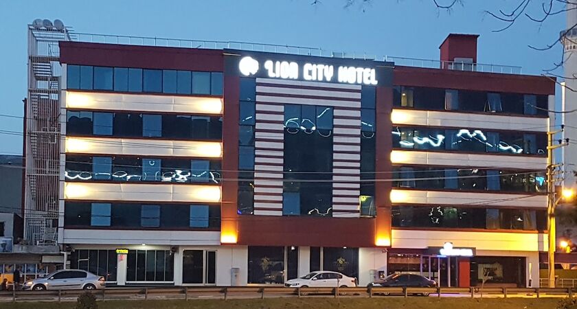 Lion City Hotel