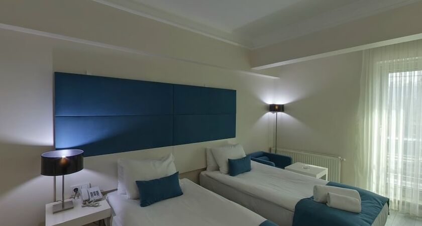 Lion City Hotel