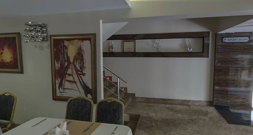 Lion City Hotel